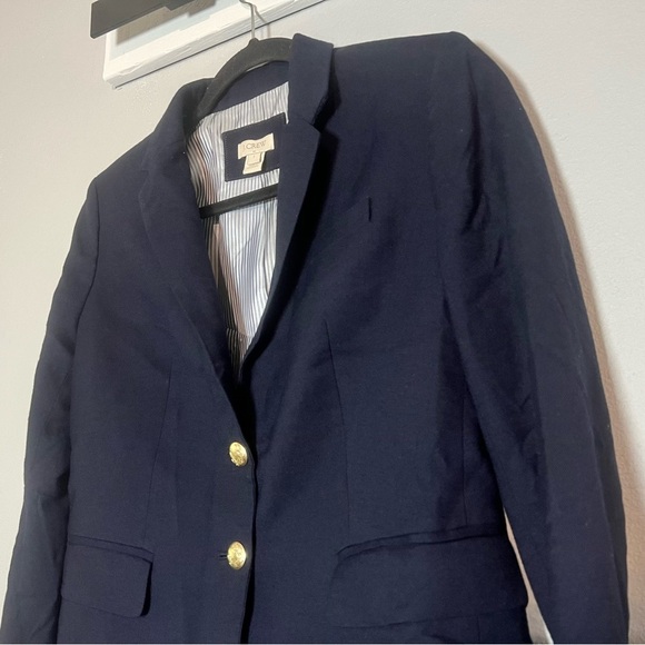 J. Crew Schoolboy Navy Blue Wool Blend Blazer Gold Buttons Size 2 Preppy - Picture 3 of 10